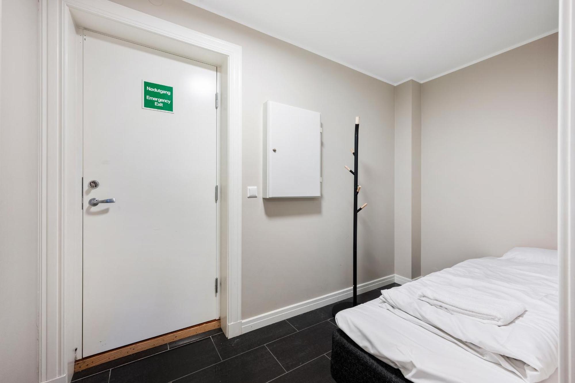 Appartement New! Modern City Apt: Central W/ Private Entrence à Bergen Extérieur photo